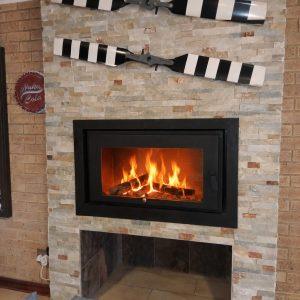 Closed combustion fireplace Alberton